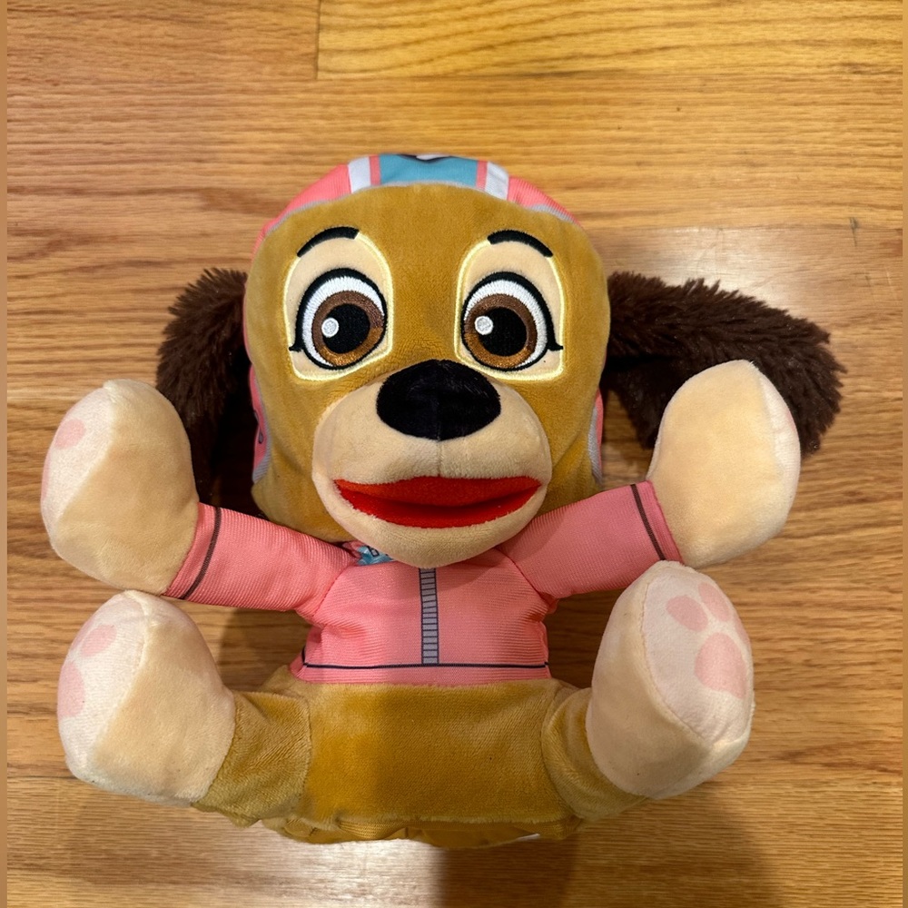 Paw Patrol: The Movie Liberty Play & Say Interactive Hand Puppet with Sounds
